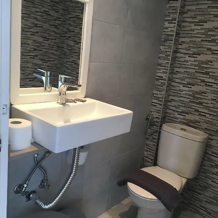 Logga Hotel 2* Messini
