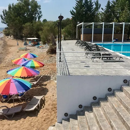 Logga Hotel 2* Messini
